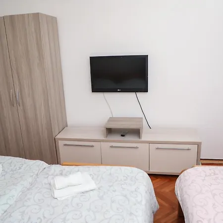 Rajkovic 게스트하우스 *